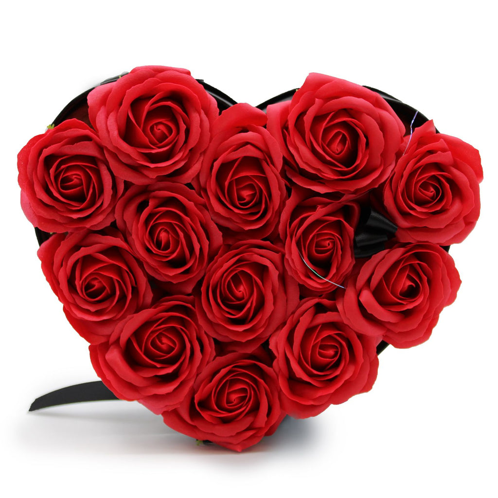Seifenblumen-Geschenkstrauß – 13 rote Rosen – Herz