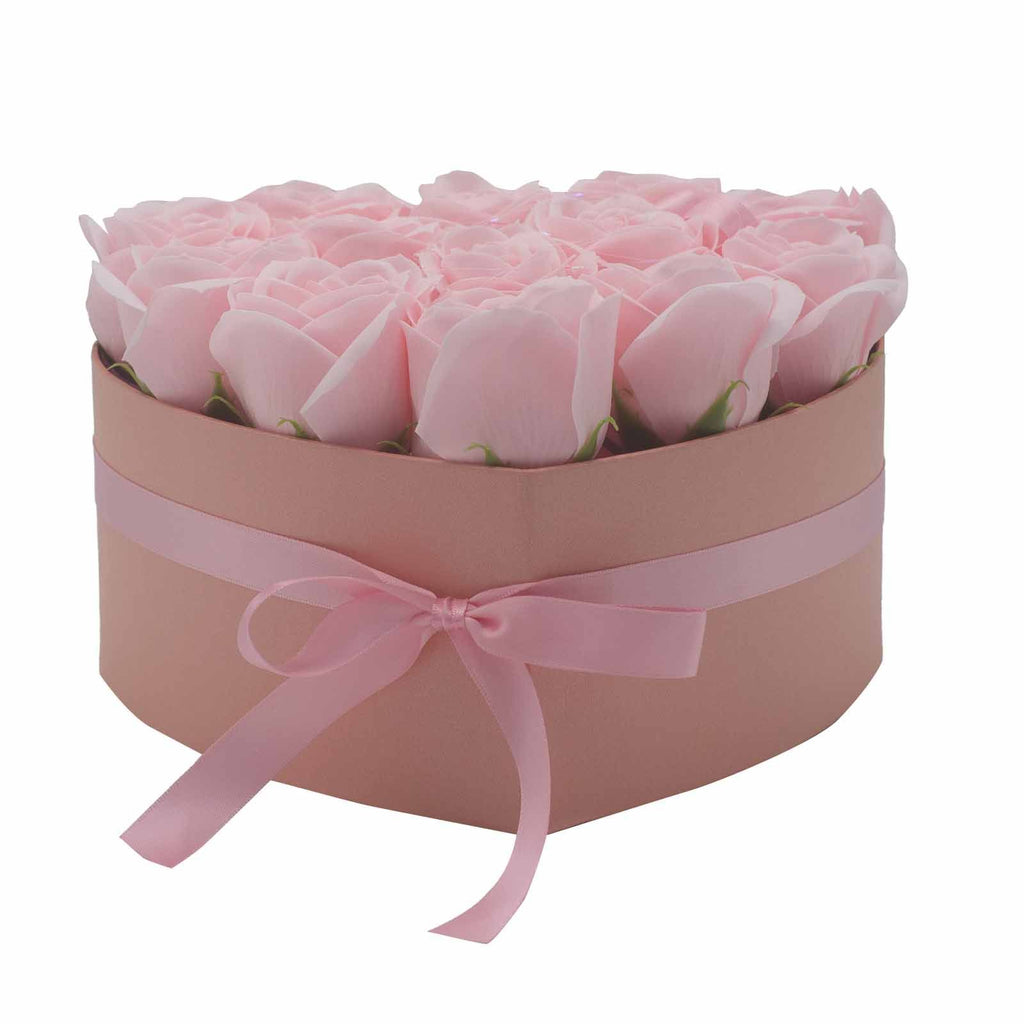 Seifenblumen-Geschenkstrauß - 13 pinkfarbene Rosen - Herz