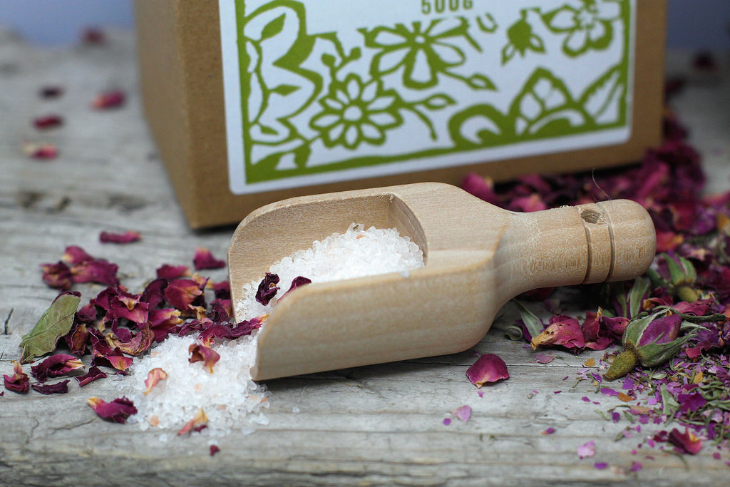 Packung mit 500 g Badesalz – Ylang und Rose Himalaya