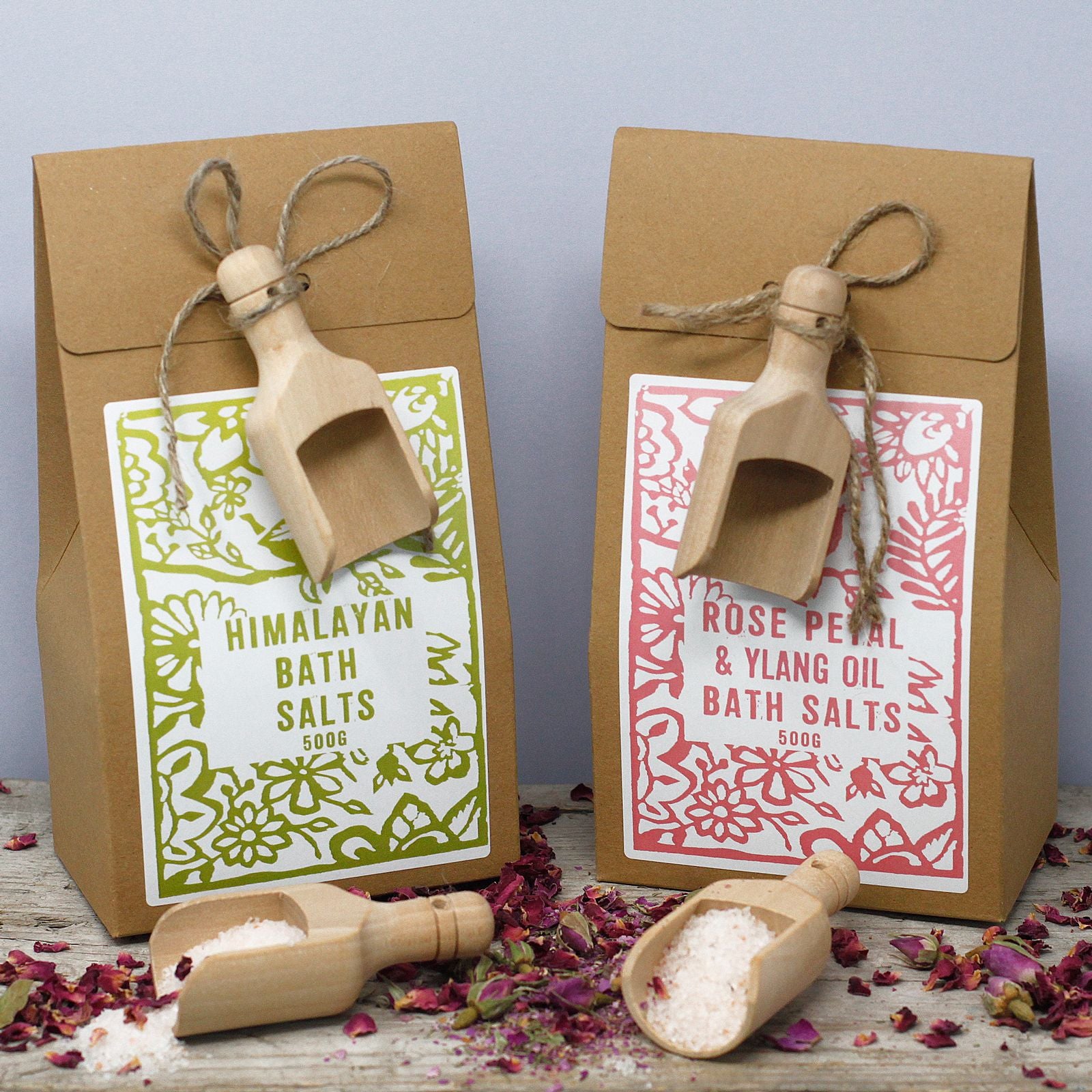 Packung mit 500 g Badesalz – Ylang und Rose Himalaya