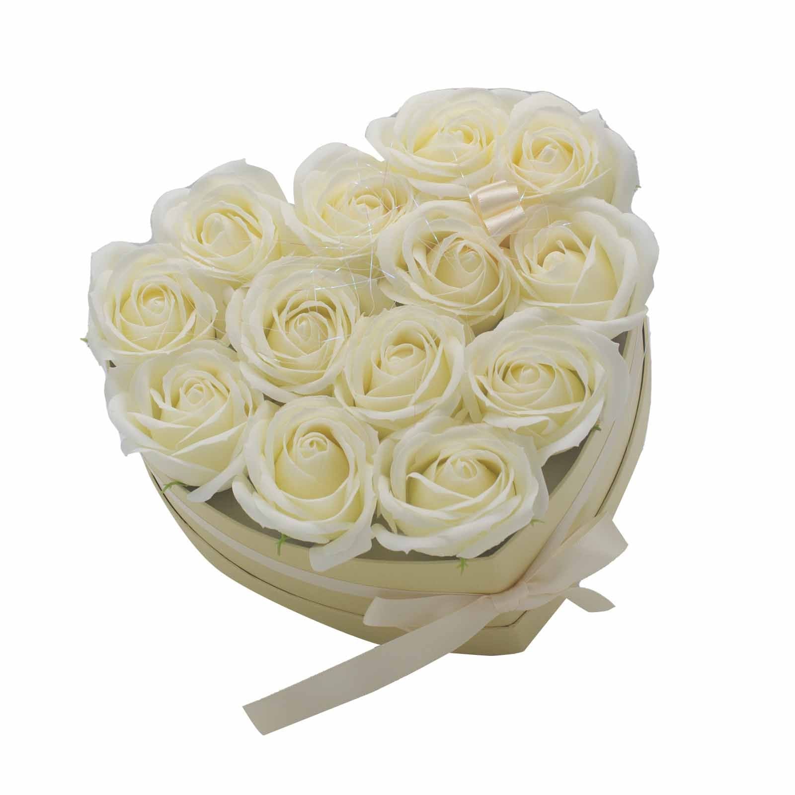Bouquet Cadeau Fleurs de Savon - 13 Roses Crème - Cœur