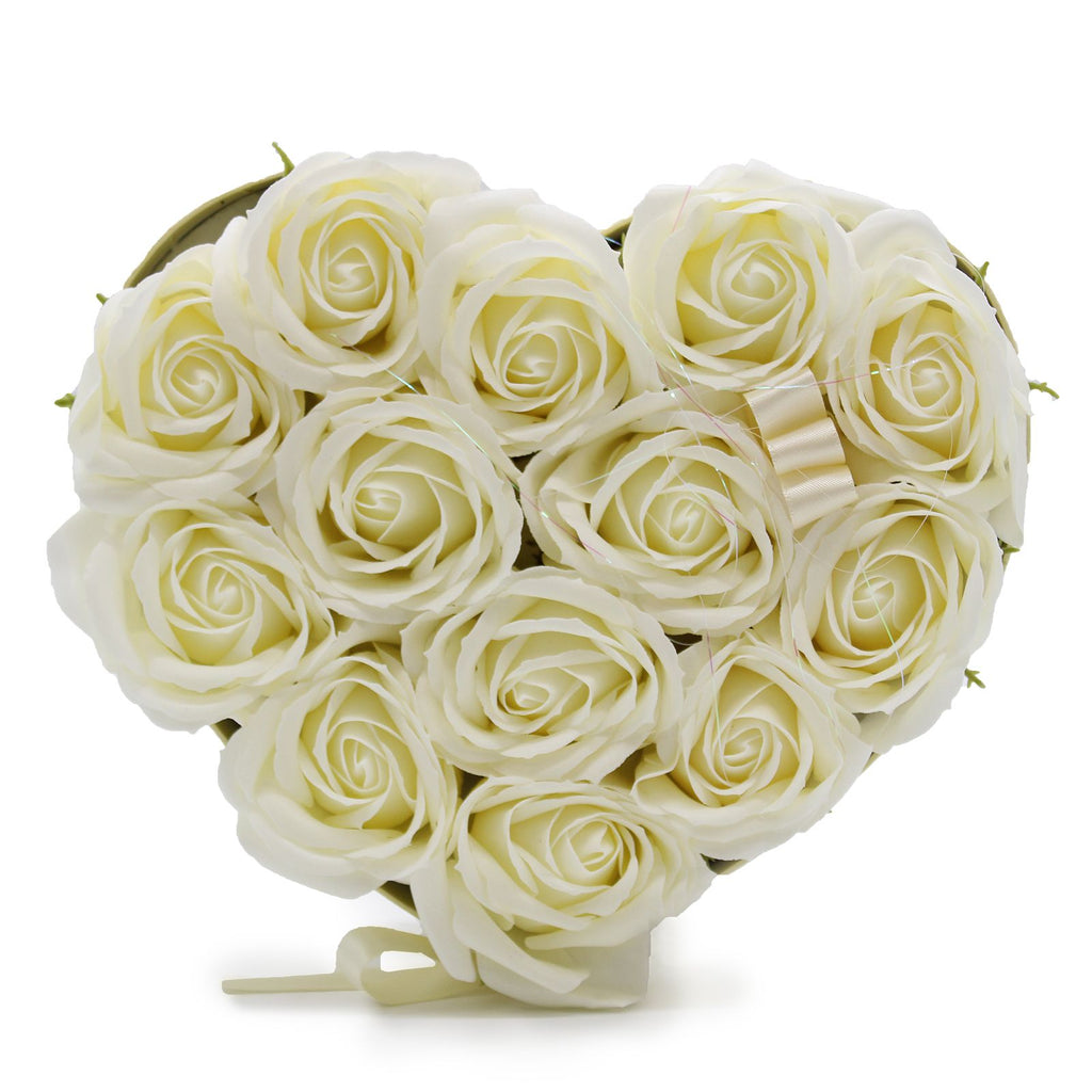 Bouquet Cadeau Fleurs de Savon - 13 Roses Crème - Cœur
