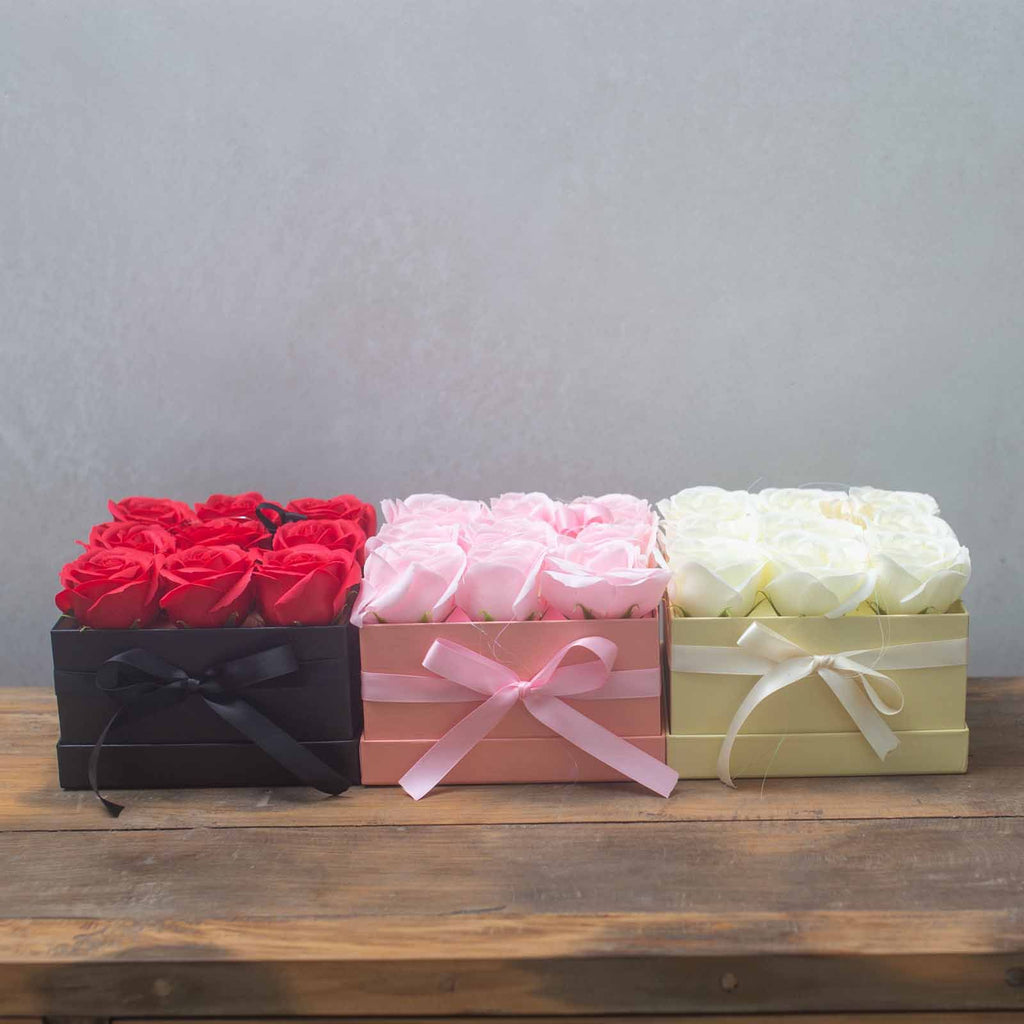 Seifenblumen Strauß - 9 Rosa Rosen - Quadratisch